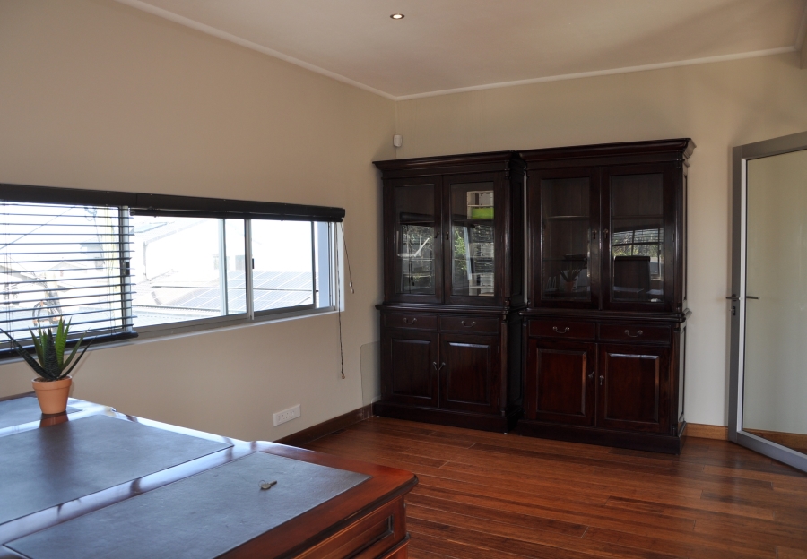 5 Bedroom Property for Sale in Gonubie Eastern Cape